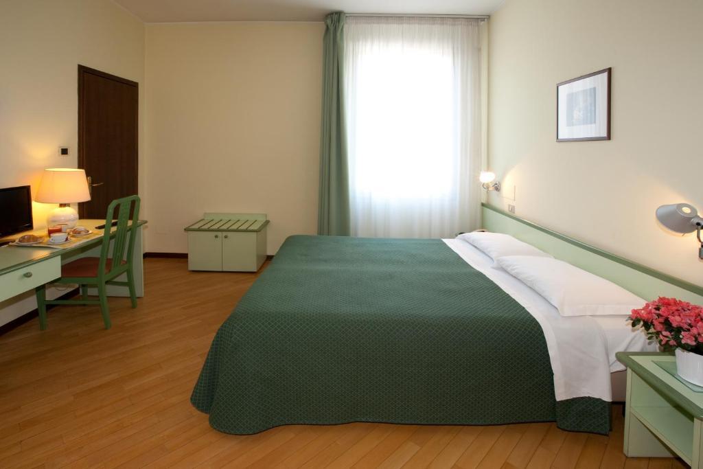 Hotel Valbrenta Limena Exterior photo